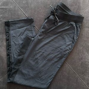 New never worn Men’s Lululemon jogger pants in black SZ XL